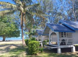 PAN Beachfront Resort Krabi，位于功孟海滩的度假村