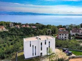 Opatija Ika Meerblick & Garten Apartment，位于欧普里克的酒店