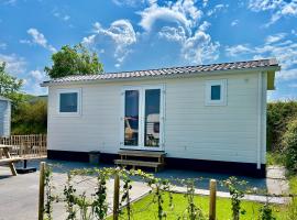 Tiny House in de duinen van IJmuiden aan Zee，位于艾默伊登的乡村别墅