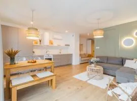 APARTAMENTY MIERZEJA - STEGNA PARK PREMIUM, 500 m od plaży, Bezpłatny Meleks