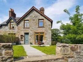 Tranquil countryside cottage for two