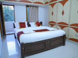 Nanda Mohan Homestay- Luxuries AC Apartment close to Alipiri-Kapila Teertha and ISKCON temple，位于蒂鲁帕蒂的酒店