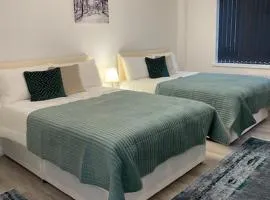 PRIVATE ROOM IN SIDMOUTH STREET, KINGS CROSS
