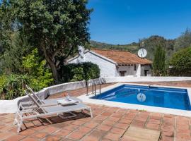 Finca el Agua da Vida (Los Eucaliptos & Los Olivos)，位于Comares的酒店