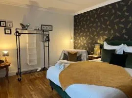 Le prieuré de Saint Thibault