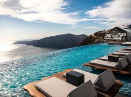 Amazing 1BR Suite in front of the Sea in Santorini，位于易莫洛林的宾馆