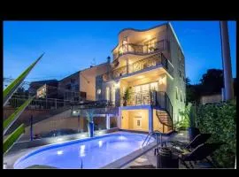 Luxury Apartment with Private Pool and Sauna near Split , Sea View