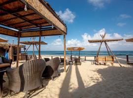RUSTICO LOUNGE-Property in front of the beach，位于圣何塞德尔卡沃的别墅