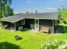 6 person holiday home in Skibby-By Traum