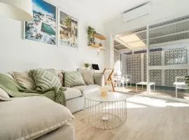 PALMA - Couples Beach Shack!