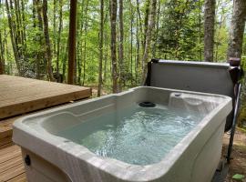 Domaine du Hygge Chalets Gérardmer-Spa，位于Anould的木屋