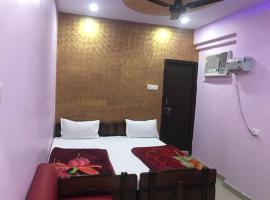 Goroomgo Atithi Galaxy Kanpur Near Railway Station - Hotel-at-Prime-Location Spacious-Room with-wi-fi & Parking Availability,，位于坎普尔机场 - KNU附近的酒店