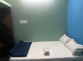 PANMOZHI RESIDENCY Home stay，位于蒂鲁瓦纳马莱的酒店