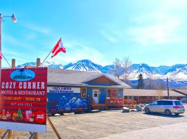 Cozy Corner Motel & Restaurant，位于海恩斯章克申的酒店