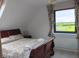 Duplex/2 Bedrooms on Kildare/Carlow/Laois Border，位于卡洛的酒店