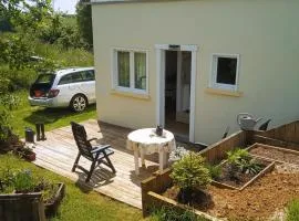 La petite maison au calme dans les champs