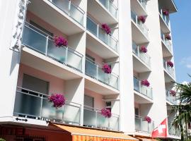 Hotel Dischma - FREE BUS AND TRAIN TICKET，位于卢加诺的酒店
