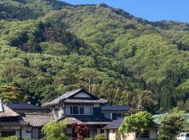 出雲古民家の宿maemori，位于出云市的公寓