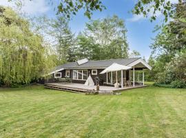 Cozy Home In Græsted With Kitchen，位于Græsted的酒店