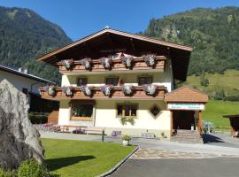 Pension Andrea，位于大格洛克纳山道旁富施的民宿