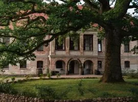 Folwark Wielka Wieś - Pałac pod Dębem