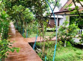 Baan Thung Home Stay，位于Prasat的住宿