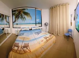 BLUE BAY PARADISE - Beach front apartment with sea view