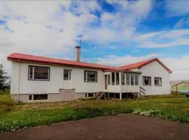 Varpholt House