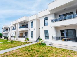 Bumax Apartments，位于乌尔齐尼的酒店