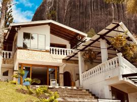 Hotel Casa Linda Guatape，位于瓜塔佩的酒店