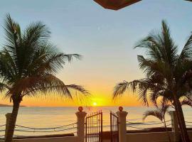 Negros Haven Seaside Resort，位于Camanjac的度假村