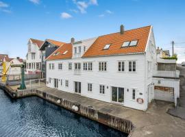 Maritime apartment in Haugesund，位于海宁格松的酒店