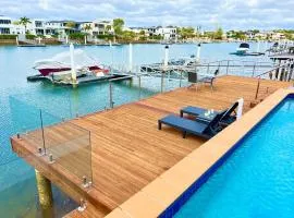 Luxury 4 bedroom waterfront holiday home on the Sunshine Coast