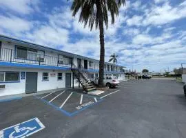 Sunny Sands Inn