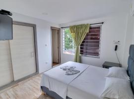 Hotel ibiza Central，位于蒙特里亚的酒店