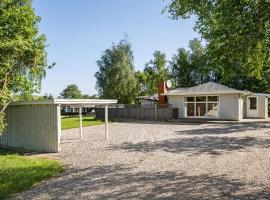 3 Bedroom Amazing Home In Farsø，位于瓦尔普松的酒店