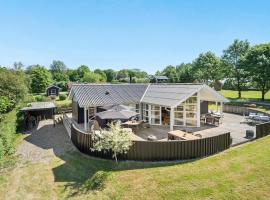 Pet Friendly Home In Farsø With Wifi，位于Farsø的酒店