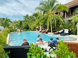 Family House Resort, Haad Rin