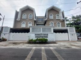Nonie's Huis Hotel