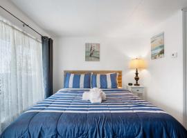 South Arm Retreats Motel @ Lake Charlevoix ➠ Unit 2，位于East Jordan的酒店