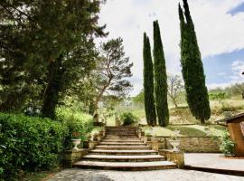 Beautiful country house in the heart of Tuscany，位于卡波罗纳的酒店