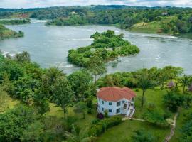 Nile Retreat - Luxury Villa in Jinja，位于金贾的公寓