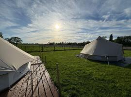 Glamping Mangoeste，位于泽德尔海姆的酒店