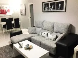 Amplio piso a 10 min de Salamanca by beBalmy