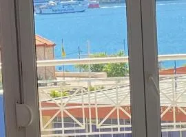 Marias apartment 2studios flats to let seaside heart-city 50m from harbor