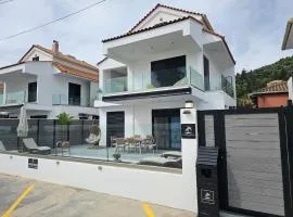Dimitra's Paradise Villa