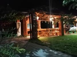 Vila Oaza mira，位于Vražići的酒店