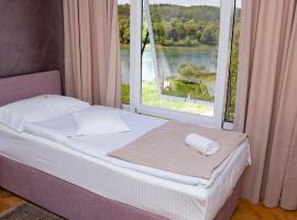 Motel New Sanatron，位于Bosanski Novi的酒店