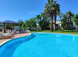 Villa Alfonsa, Fontane Bianche, Siracusa, PRIVATE POOL, 10min from the beach，位于冯塔尼比安奇的酒店