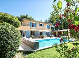 Evasion Provencale : Villa Elegante pour 10 Personnes，位于Villars的酒店